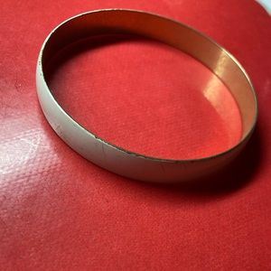 Vintage 1980s white bangle